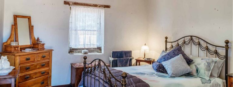 country-B&B, bed-and-breakfast-accommodation