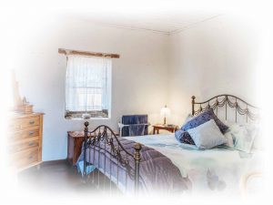 country-B&B, bed-and-breakfast-accommodation