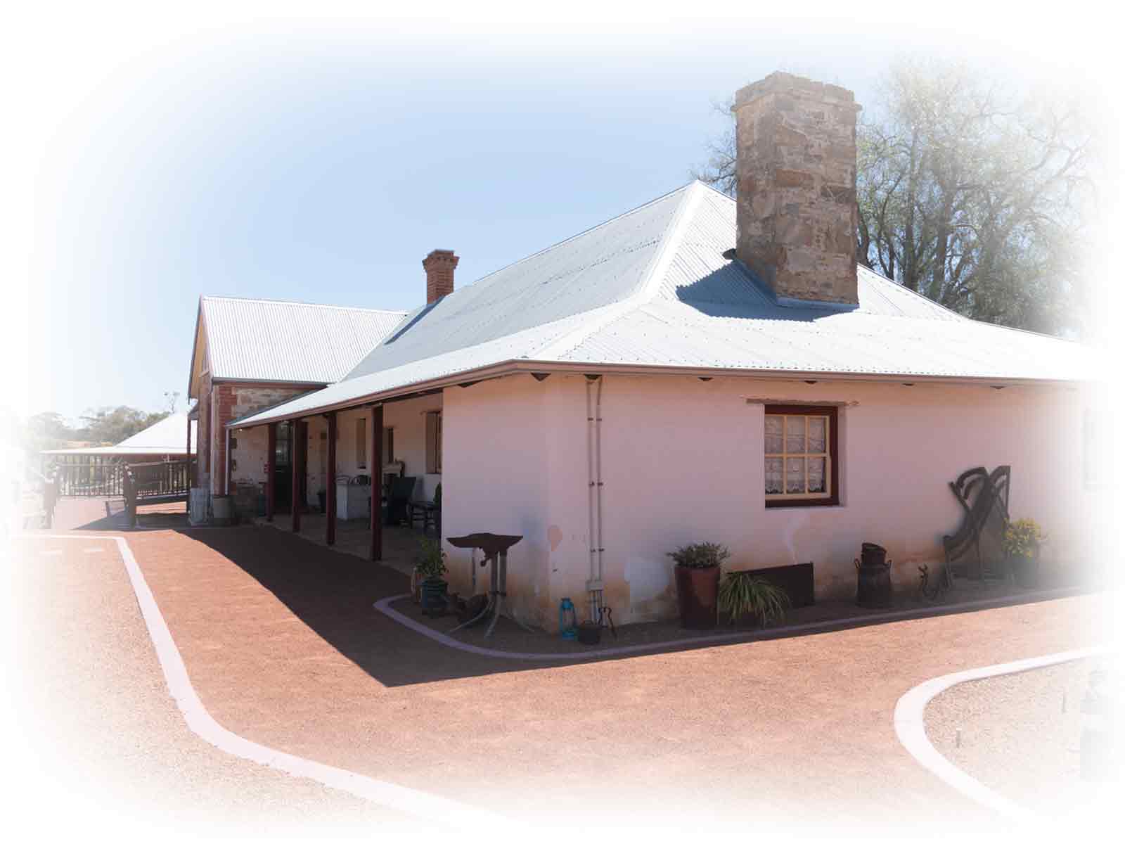 slater-homestead-side-tearoom